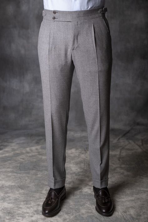 Italian Pants, Grey Flannel Trousers, Formal Trousers For Men, Pini Parma, Formal Pant For Men, Men Pants Pattern, Flannel Trousers, African Shirts For Men, Formal Men Outfit