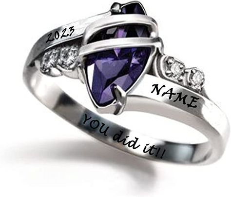 Class Rings For Girls High School, Graduation Rings High School, Senior Ring, High School Class Rings, Rings Graduation, Senior Rings, Custom Class Rings, High School Rings, Class Rings College