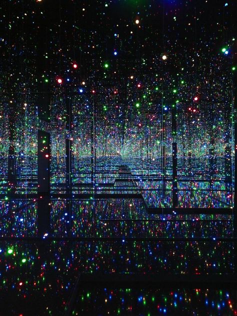 Mirrored Room, Shallow Pool, Infinity Mirror Room, Tate Museum, Ticking Clock, Galleria D'arte, Mirror Room, Infinity Mirror, Creation Art