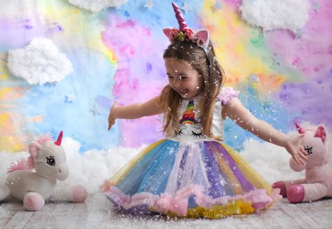 Unicorn Photoshoot Ideas Indoor, Four Year Old Birthday Photoshoot, Unicorn Birthday Photoshoot Ideas, Unicorn Birthday Photoshoot, Unicorn Photoshoot, 3rd Birthday Party For Girls, Toddler Photoshoot, Unicorn Photos, Festival Theme