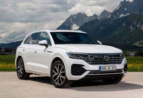 In the market for a new Volkswagen Touareg 190TDi Premium? Better check out these prices before you buy #CarBusiness #BobAldons #AnyNewCarCheaper #TheCarGuy Tiguan R Line, Tiguan R, Clean Your Car, Vw Touareg, Volkswagen Touareg, Car Prices, Dream Board, Car Review, Fuel Economy