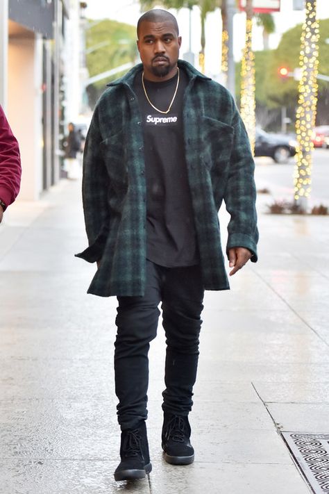 Fear of god/high fashion inspo album - Album on Imgur Celebrity Sneakers, Kanye West Outfits, Kanye Fashion, Kanye West Style, Yeezy 750, Der Gentleman, Streetwear Male, Moda Streetwear, Street Style Paris