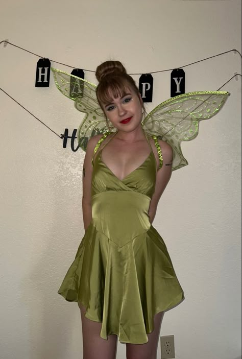 Tinkerbell Wings Costume, Tinker Bell Costume Aesthetic, Tinker Ell Halloween Costume, Tinkerbell Diy Costume Women, Aesthetic Tinkerbell Costume, Pixie Hollow Fairies Costumes Halloween, Adult Tinkerbell Costume Diy, Tinkerbell Aesthetic Outfit, Tinkerbell Costume Aesthetic