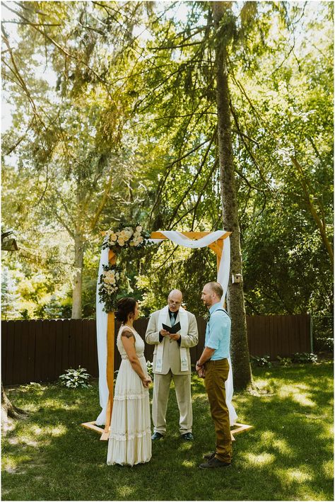 Michigan Backyard, Wedding Checklist Timeline, Backyard Elopement, Backyard Wedding Ceremony, Small Backyard Wedding, Intimate Backyard Wedding, Backyard Weddings, Wedding Backyard, Summer Backyard