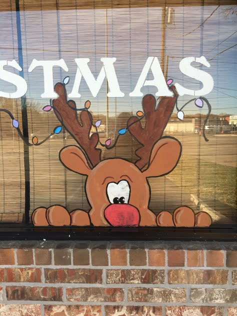 Glass Door Christmas Painting, Easy Holiday Window Painting, Christmas Glass Door Painting Ideas, Reindeer Window Painting, Christmas Window Painting Ideas Easy, Elf Window Painting, Window Paint Christmas, Painted Windows Christmas, Christmas Mirror Painting