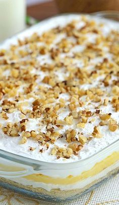 Coconut Cream Dessert, Cake Coconut, Coconut Desserts, Torte Cupcake, Layered Desserts, Cold Desserts, Coconut Cream Pie, Pudding Desserts, حلويات صحية