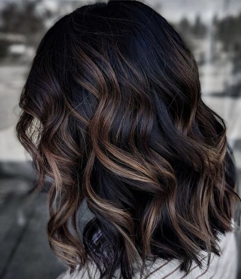 Dark Hair Color, Brunette Balayage, Balayage Hair Dark, Caramel Highlights, Brown Hair Balayage, Hair Affair, Balayage Brunette, Hair Color And Cut, Hair Color Balayage