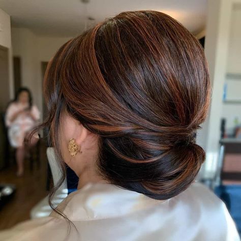 Low Bun Look With Highlights Grandma Of Bride Hair, Mom Bride Hairstyles, Wedding Updos For Mother Of The Bride, Mother Of The Bride Hair Updo Classy, Bride Hairstyles 2023, Mother Of The Bride Hair Updo, Mom Of The Bride Hair, Mom Of Bride Hairstyles, Mom Hairdo