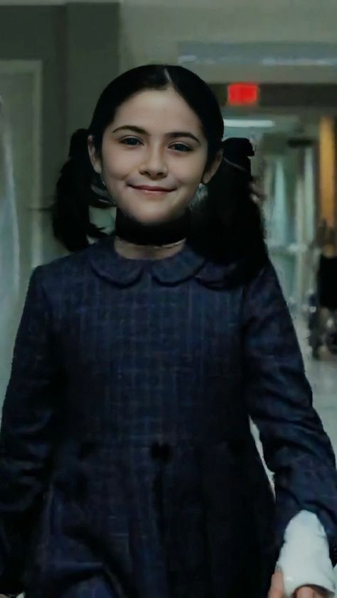 Esther The Orphan, Ester Orphan, Isabelle Fuhrman Orphan, Isabella Furman, Esther Orphan, Orphan Costume, Isabelle Furhman, Esther Coleman, Orphan Movie