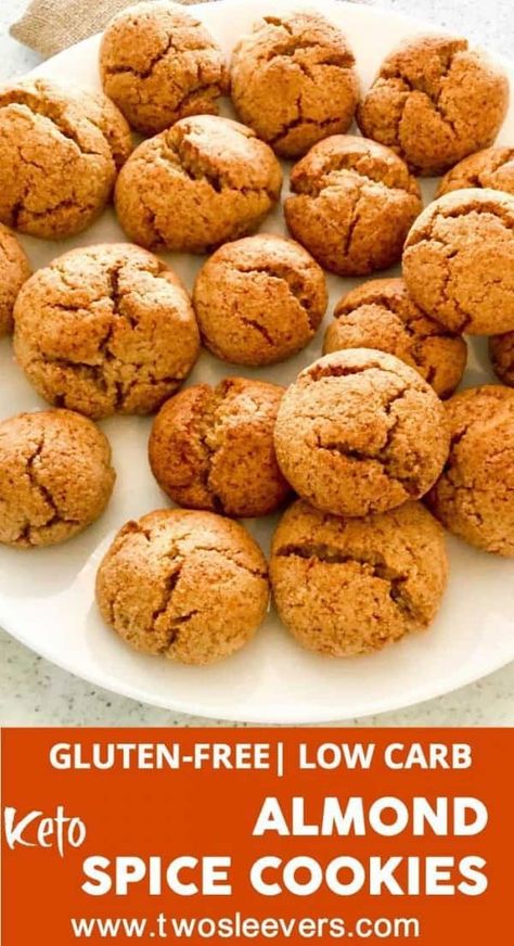 These little keto cookies won’t last long. Perfect texture, 10 min prep, and incomparable taste. You may find yourself choosing these spiced keto cookies over sugary ones. These little ones are gluten-free, vegetarian, low-carb, keto, and if you sub the butter with coconut oil, they are also dairy-free and paleo. Gluten Free Spices, Spice Cookie Recipes, Cookies Sans Gluten, Ginger Cookie Recipes, Quick Cookies Recipes, Lactose Free Diet, Low Carb Cookies, Low Carb Sweets, Ginger Snap Cookies