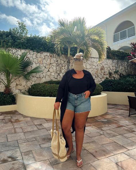 Last beach day ☀️ Hat & Bag: @sandiegohatcompany Shorts: @abercrombie Swimsuit: @aerie Comment LINK to get the link & sizing info sent to your DM’s! Follow @styledandtaylered for more curvy style inspo ✔️ Beach outfit Outfit Inspo Fashion Style Curve fashion Plus Size Fashion vacation fashion Fashion Inspo Outfit inspiration resort wear #outfitinspo #plussizefashion #curvystyle #outfitinspiration #curvyoutfit #outfitideas #beachoutfit #beachstyle #tallfashion #curvyblogger #pl... Cancun Outfits Vacation Plus Size, Plus Size Swimsuit Outfit, Plus Size Beach Outfits Vacations, Plus Size Vacation Outfits, Beach Outfits Women Plus Size, Chubby Girl Fashion, Plus Size Beach Outfits, Plus Size Beach Wear, Vacation Fits