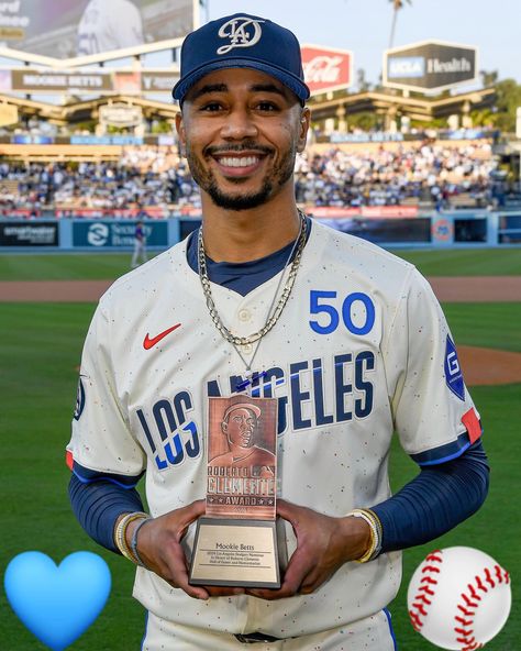 Mookie Betts Wallpaper, Dodgers Nation, Roberto Clemente, Hoop Dreams, Mookie Betts, Dodger Blue, Dodgers Baseball, Los Angeles Dodgers, World Series