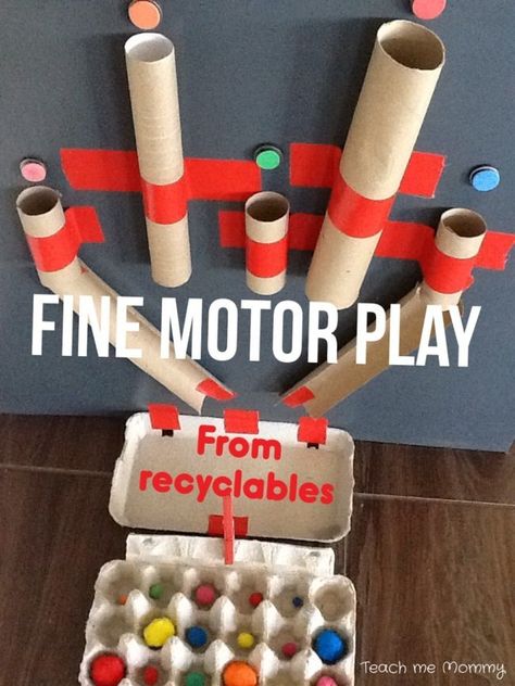 Toilet paper rolls, egg cartons and tape - all you need is a few recyclables for this fine motor pom pom play! (via Teach Me Mommy) Fine Motor Play, Diy Toddler Toys, Mainan Diy, Maluchy Montessori, Quiet Time Activities, Aktivitas Montessori, Games For Toddlers, Toddler Play, Toddler Fun