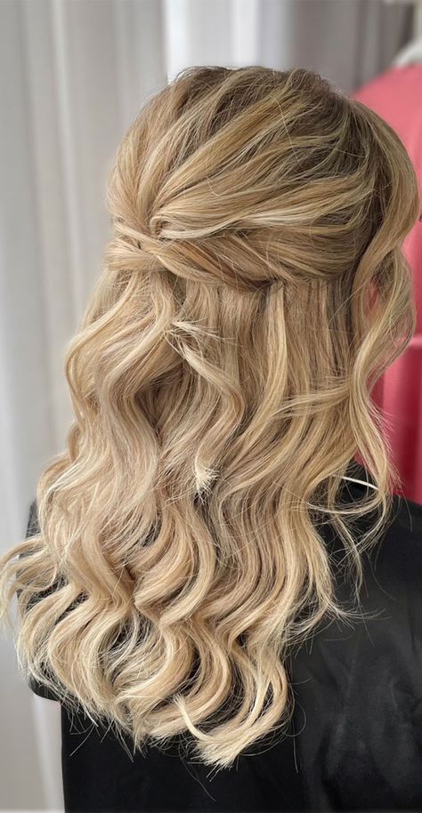 Half Pony Hairstyles, Half Pony, Bridesmaid Hair Inspo, Half Up Half Down Prom, Prom Hair Medium, Half Up Wedding Hair, Pony Hairstyles, Wedding Hair Half, Pageant Hair