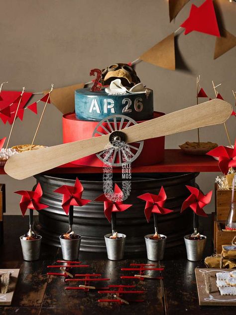 Fantastic cake at a vintage airplane birthday party! See more party ideas at CatchMyParty.com! Pilot Man, Vintage Airplane Birthday Party, Vintage Airplane Baby Shower, Pilot Party, Vintage Airplane Party, Aviation Party, Vintage Airplane Birthday, Planes Birthday, Planes Party