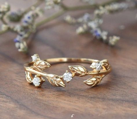 Delicate Moissanite Nature inspired Matching Wedding Band Vintage Stacking Ring Wedding Rings No Stone, Outdoor Inspired Engagement Rings, Cottagecore Engagement Rings, Wedding Ring With Leaves, Vintage Floral Ring, Simple Engagement Bands, Ethereal Wedding Ring, Ring Stacking Ideas Wedding Bands, Cottagecore Rings