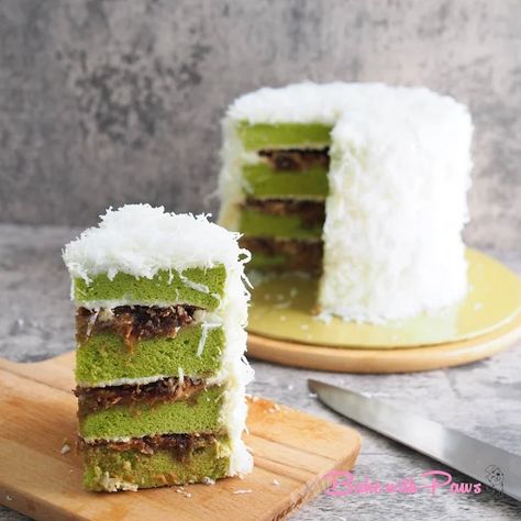 Ondeh Ondeh Cake Recipe, Pandan Layer Cake, Cake Whipped Cream, Asian Cakes, Pandan Chiffon Cake, Cake With Whipped Cream, Pandan Cake, Birthday Cake Cake, Resep Brownies