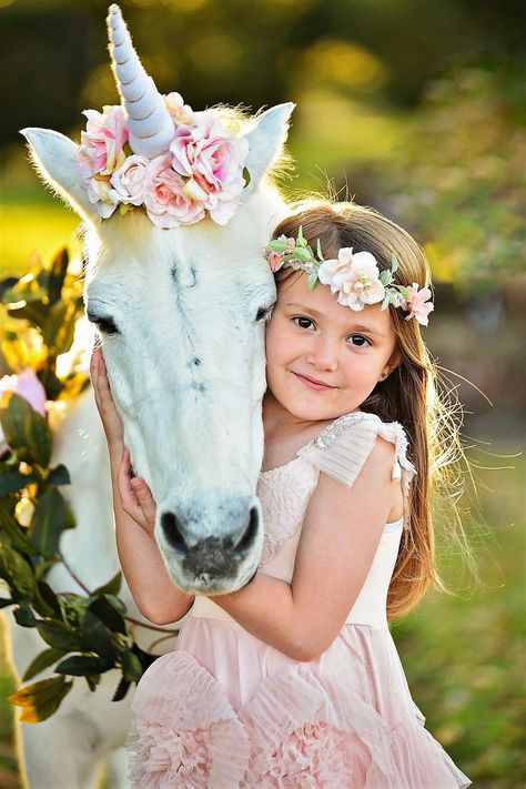 Party City Balloons, Unicorn Photos, Unicorn Pictures, Unicorn Horse, Mini Horse, Unicorn Birthday Parties, Birthday Pictures, Horse Photos, Photoshop Photography