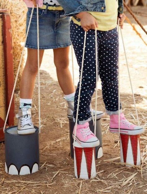 17 Ideas para celebrar el Día del Niño con una miniferia Permainan Kerjasama Tim, Aktiviti Kanak-kanak, Aktivitas Montessori, Carnival Birthday, Circus Birthday, Backyard Games, Circus Party, Carnival Party, Outdoor Games