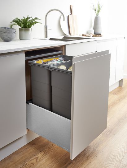 ECO-base for 500mm Cabinet, Stainless Steel Drawer Storage Kitchen, Garbage Cupboard, Kitchen Bin Storage Ideas, Kitchen Sink Units, Organizing Kitchen, Kitchen 2024, Grey Drawers, Drawer Bins, Handleless Kitchen