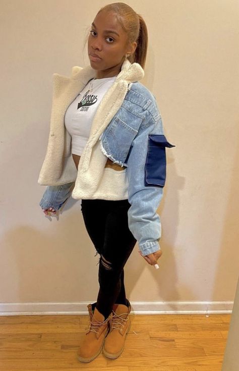 Baddies Trendy Winter Outfits 2023, Outfits With Timberland Boots Women, Outfits With Timberland Boots, Pretty Black Women, Cold Weather Fits, Cute Outfits To Wear, Trendy Winter Outfits, Timberland Outfits, Timberland Boots Women