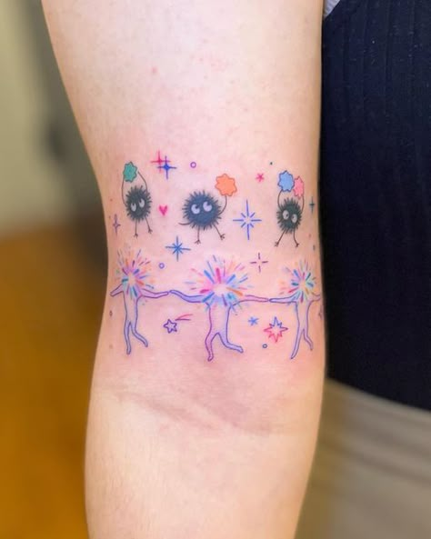 Tatuaje Studio Ghibli, Sparkle Tattoo, Stunning Tattoos, Ghibli Tattoo, Funky Tattoos, Drawing Styles, Kawaii Tattoo, Cute Little Tattoos, Minimalist Tattoos