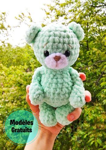 Amigurumi Modèle Ours au Crochet PDF Gratuit - Amigurumibox Patron Crochet, Crochet Patterns Free Beginner, Crochet Panda, Crochet Animals Free Patterns, Crochet Teddy, Fun Crochet Projects, Diy Crochet Projects, Crochet Patterns For Beginners, Diy Crochet