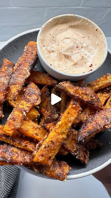 Butternut Squash Fries, Low Carb Paleo Recipes, Squash Fries, Chili Lime Sauce, Baked Butternut Squash, Pecorino Cheese, Baked Fries, Dinner Entrees, Veggie Side Dishes