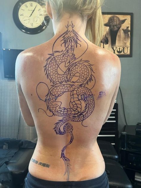 Dragon Tattoo Back, 42 Tattoo, Tato Naga, Red Dragon Tattoo, Chinese Dragon Tattoos, Back Piece Tattoo, Dragon Tattoo For Women, Japanese Dragon Tattoos, Spine Tattoos For Women