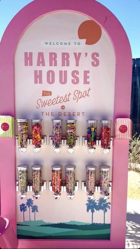 Party Rental Ideas, Party Rentals Business, Kids Branding Design, Event Booth Design, Sweet Carts, Baby Shower Candy Bar, Frozen Yogurt Shop, Balloon Garland Diy, Food Cart Design