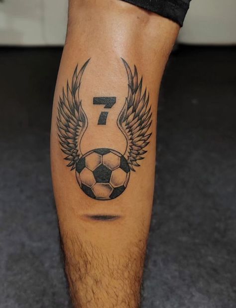 VT#sportstattoo #sports #tattoo #footballtattoo #colortattoo #football #hockeytattoo #tattoos #baseball #dotworktattoo #nightbikers #palacios #argentina #bronze #voleyball #voley #olimpiadas #olympicgames #chispatattoo #hockey #repost #bikertattoo #tattooart #deportes #bikerun #bicicleta #bycicle #tattoofit #nintendoswitch #trilhaserumos Football Leg Tattoo, Ide Tattoo, Henna For Boys, Tattoo Futbol, Tattoo Football, Soccer Tattoos, Calf Tattoo Men, Football Tattoo, Biker Tattoos