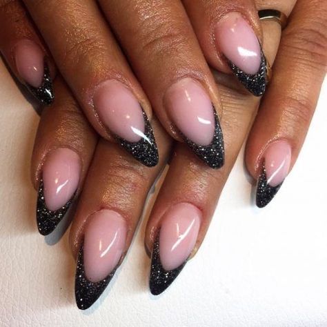 Black Nails With Glitter, Valentine Nails, Black Nail Designs, Winter Nail Designs, Glam Nails, Halloween Nail Designs, Nail Designs Glitter, Prom Nails, Glitter Paper