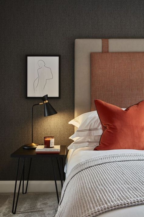 How To Bring Boutique-hotel Luxury Into Your Bedroom - Decoholic Burnt Orange Bedroom, Masculine Bedroom Decor, London Bedroom, Masculine Bedroom, Bedroom Orange, Relaxing Bedroom, Bilik Tidur, Interior Design Bedroom, Modern Bedroom