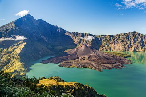 Mount Rinjani, Adventurous Things To Do, Gili Trawangan, Torremolinos, Mataram, Denpasar, Udaipur, Yoga Retreat, Alam Yang Indah