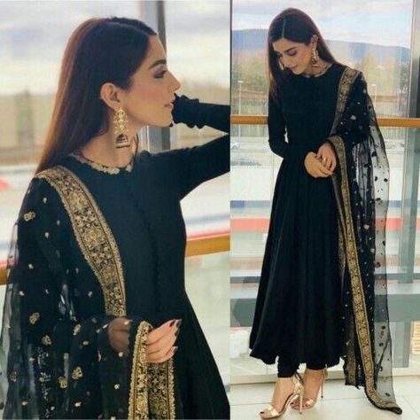 Anarkali Dress Party Wear, Anarkali Suits Bollywood, Black Anarkali, Silk Anarkali Suits, Saree Blouse Styles, Designer Anarkali Dresses, Lace Saree, Designer Anarkali, Dress Design Patterns