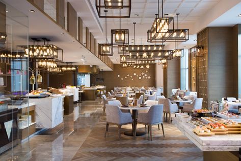 Hotel Dining & Restaurants | Chongqing Marriott Hotel Marriot Hotel, Hotel Buffet, Buffet Set, Marriott Hotel, Luxury Restaurant, Rooftop Restaurant, Luxury Dining Room, Private Dining Room, Lounge Design