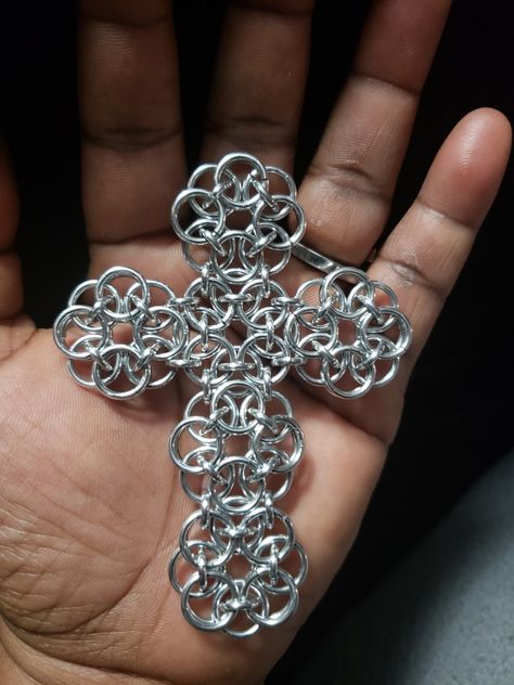 Chainmail Cross, Chainmail Keychain, Diy Chainmail, Chainmail Diy, Chainmail Ring, Chainmaille Jewelry Patterns, Chain Maille Patterns, Chainmail Patterns, Chainmail Top