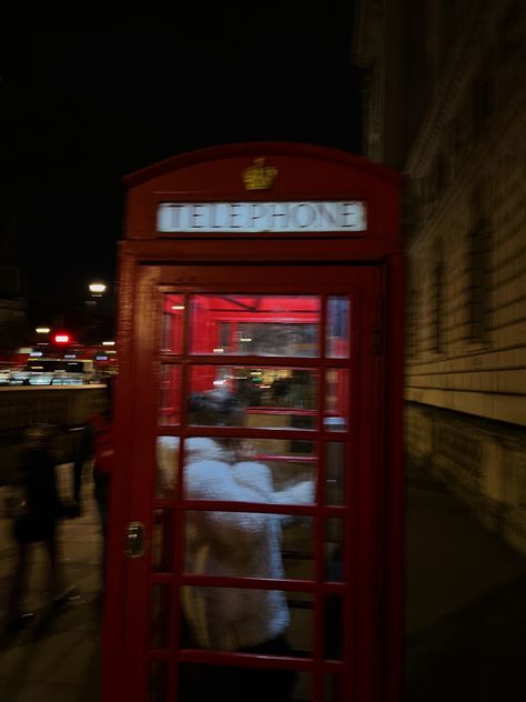 Red London Aesthetic, The Tube London, London Tumblr, Telephone Kiosk, 2012 Aesthetic, Red Telephone Booth, London Telephone Booth, One Direction Collage, London Phone Booth