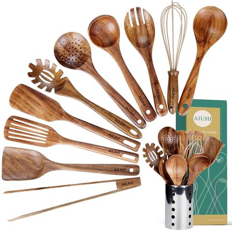 Wooden utensils set