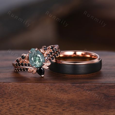 Here we have a Vintage Pear Moss Agate Couples Ring Rose Gold Matching Ring Set His and Hers Wedding Band Green Agate Ring For Men For Women Promise Ring ITEM DESCRIPTION ✦ Handmade, high-quality item! ✦ Material: Sterling Silver/Tungsten/14K Solid Gold ►Sold as a two-piece set ►His ring is Rose Gold and Black Tungsten Carbide. ►His band width: 6mm ►His tungsten ring will not turn green itself and will not cause your skin to turn green.  ✦ Durable - Incredibly Scratch-Resistant to always look gr Mens Crystal Ring, Black And Green Rings, Alternative Wedding Ring Sets, Matching Wedding Rings His And Hers Unique, Couples Rings Matching, Moss Agate Ring For Men, Green Wedding Ring Set, Matching Engagement Rings His And Hers, Couple Bands Rings