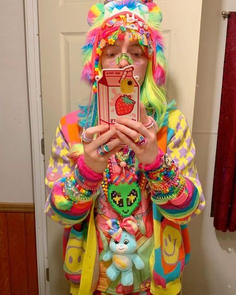 Harajuku Fashion Rainbow, Decora Fashion Outfits Rainbow, Rainbow Punk Aesthetic, Decorakei Fashion, Rainbow Clothes Aesthetic, Rainbow Aesthetic Outfit, Rainbow Outfit Aesthetic, Harajuku Rainbow, Decora Fashion Outfits