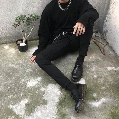 Aesthetic Hombre, Styl Grunge, Streetwear Outfit Ideas, Hipster Mens Fashion, Grunge Look, Tumblr Outfits, Fete Anime, Men Street, Outfit Aesthetic