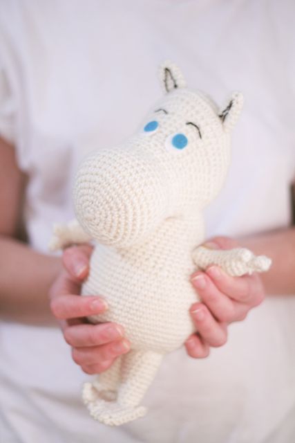 Moomin amigurumi free pattern by TSATT #crochet #amigurumi #moomin #Muumin Crochet Amigurumi Free Patterns, Crochet Amigurumi Free, Crochet Diy, Amigurumi Free, Amigurumi Free Pattern, Knitted Toys, Crochet Dolls, Stuffed Toys Patterns, Crochet Crafts