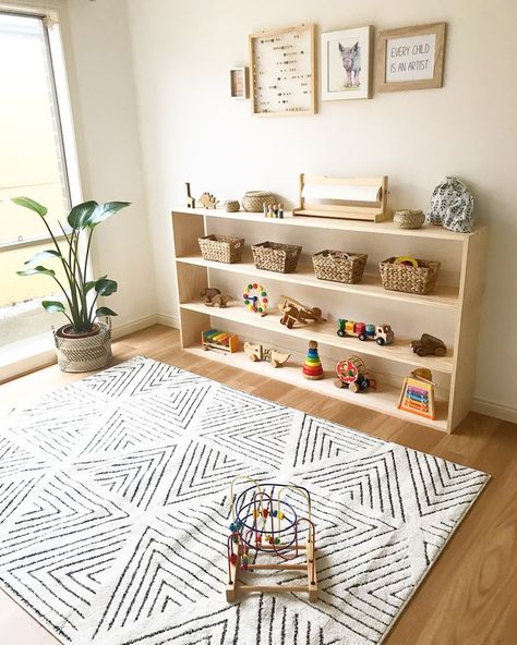 Diy Montessori Toys, Playroom Decoration, Playroom Inspiration, Toddler Montessori, Diy Playroom, Montessori Bedroom, Diy Montessori, Montessori Playroom, Montessori Room