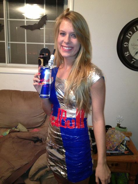 2012 Costume:: Duct tape Red Bull dress! Red Bull Halloween Costume, Redbull Costume, Red Bull Costume, Alcohol Costumes, Duct Tape Costumes, Duct Tape Dress, Fancy Dress Ideas, Halloween Couples, Party Drinks Alcohol