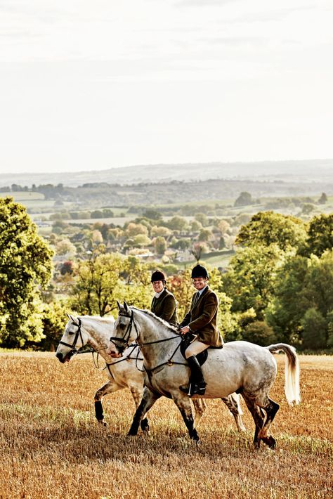 Costwolds charm: The quintessential English countryside - International Traveller Horse Chestnut Trees, England Countryside, British Country, Quaint Village, Chestnut Horse, British Countryside, Picture Postcards, The Cotswolds, Village Life