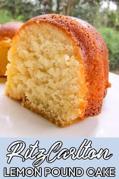 Ritz Carlton Lemon Pound Cake, Italian Lemon Pound Cake, Dessert For A Crowd, Smores Dessert, Lemon Pound Cake Recipe, Desserts Keto, Pound Cake Recipe, Lemon Cake Recipe, Plain Chicken