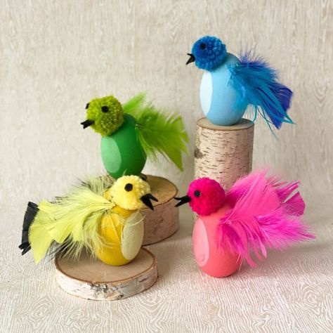 DIY Springtime Easter Bird Craft • DIY Bird Project Bird Activities, Velika Noč, Bird Study, Birds For Kids, Bird Craft, Diy Birds, Bird Crafts, Bird Theme, Easter Crafts Diy