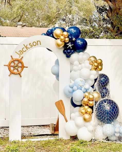 Sailor Baby Shower Theme, Nautical Birthday Decorations, Nautical Baby Shower Boy, Sailor Baby Showers, Surf Birthday Party, Sailor Birthday, First Birthday Balloons, Ocean Birthday Party, Nautical Birthday Party