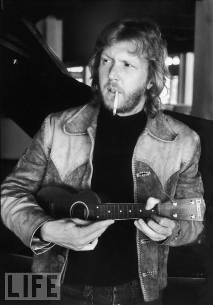 † Harry Nilsson (January 15, 1941 - January 15, 1994) American singer and songwriter, known from his song 'Without you' (Mariah Carey) The Lost Weekend, Harry Nilsson, 70s Music, Rock N Roll Music, Ukelele, Famous Faces, American Singers, Photo Posters, Art Music